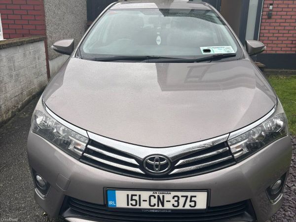 Toyota Corolla Saloon, Diesel, 2015, Bronze