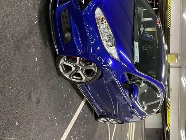 Ford Fiesta Hatchback, Petrol, 2016, Blue