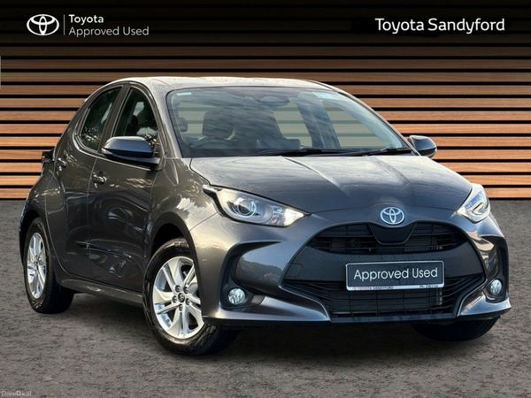 Toyota Yaris Hatchback, Petrol Hybrid, 2025, Grey
