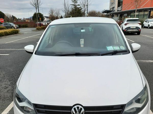 Volkswagen Polo Hatchback, Petrol, 2012, White