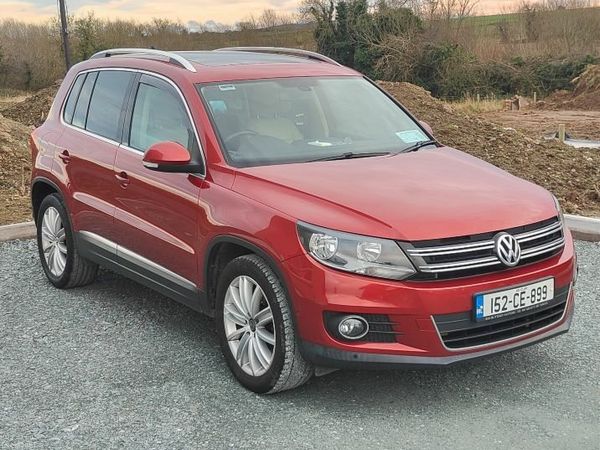 Volkswagen Tiguan SUV, Diesel, 2015, Red