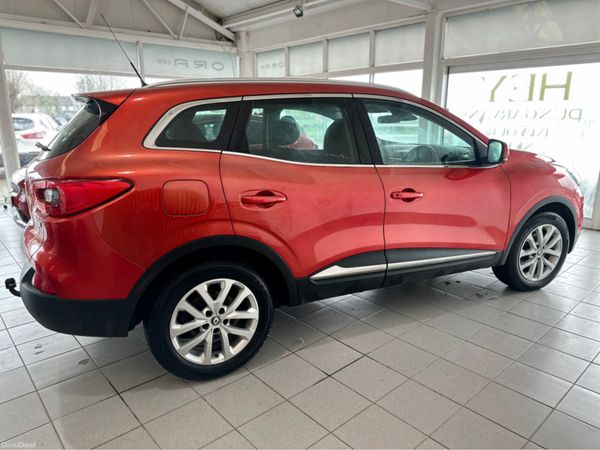 Renault Kadjar SUV, Diesel, 2016, Red