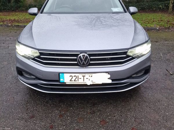 Volkswagen Passat Saloon, Diesel, 2022, Grey