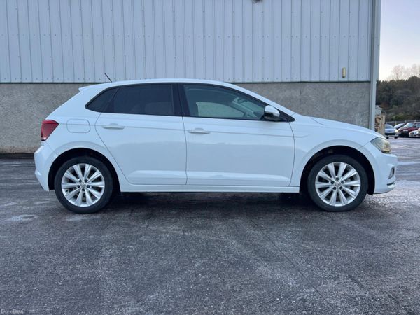 Volkswagen Polo Hatchback, Petrol, 2018, White