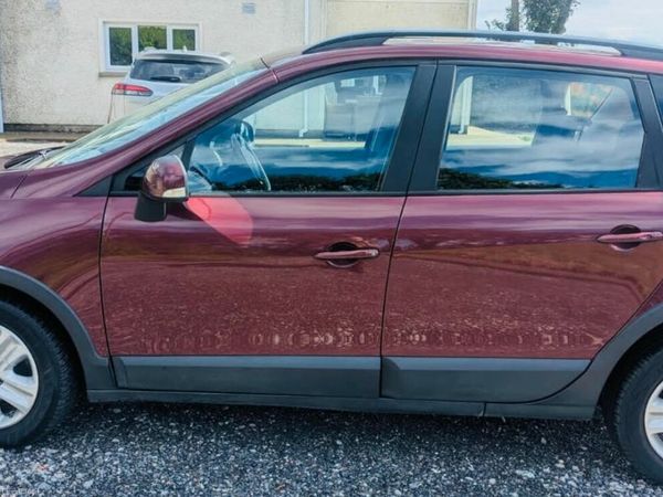 Renault Scenic MPV, Diesel, 2015, Red