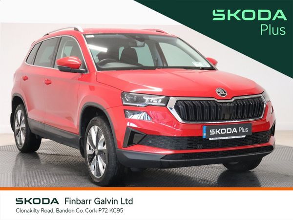 Skoda Karoq Estate/Jeep, Petrol, 2023, Red