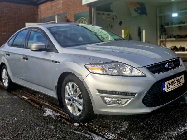 Ford Mondeo Hatchback, Diesel, 2012, Silver