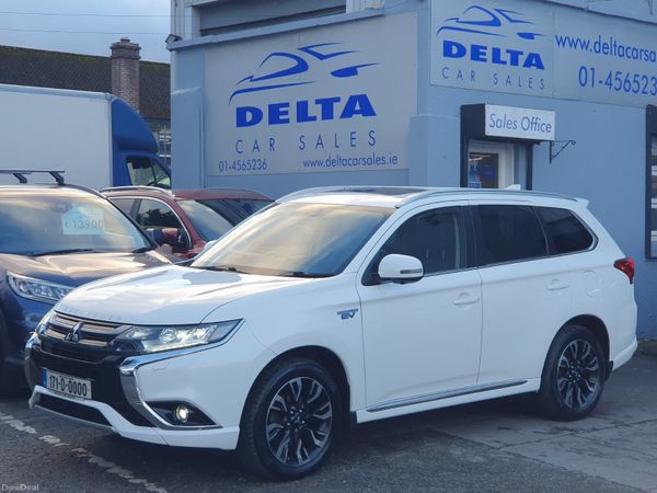 Mitsubishi Outlander SUV, Petrol Hybrid, 2017, White