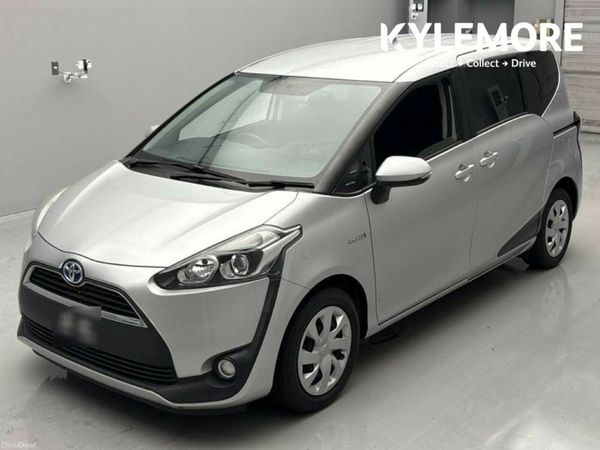 Toyota Sienta MPV, Petrol Hybrid, 2017, Silver