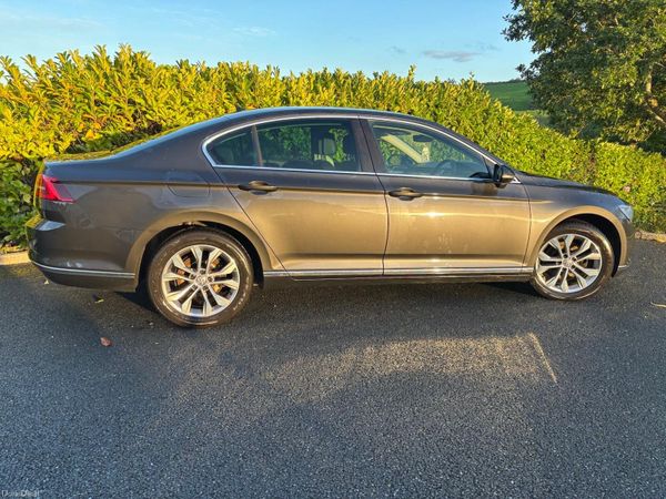 Volkswagen Passat Saloon, Diesel, 2018, Grey