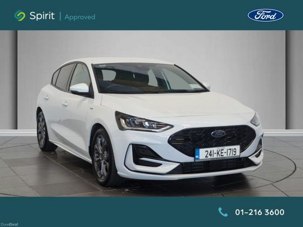 Ford Focus Hatchback, Petrol, 2024, White