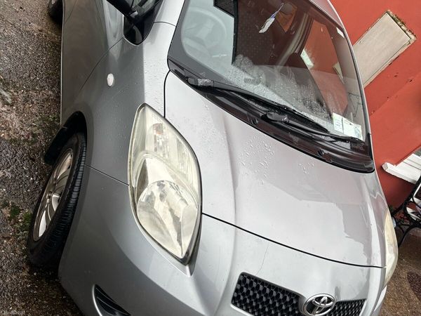 Toyota Yaris Hatchback, Petrol, 2008, Silver