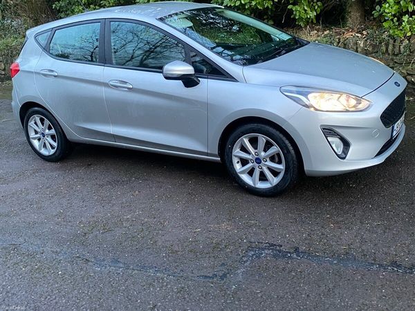 Ford Fiesta Hatchback, Petrol, 2019, Grey