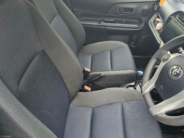 Toyota Aqua Hatchback, Petrol Hybrid, 2016, Black