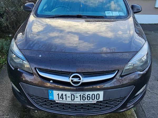 Opel Astra MPV, Diesel, 2014, Brown