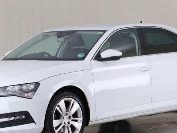 Skoda Superb Hatchback, Diesel, 2022, White