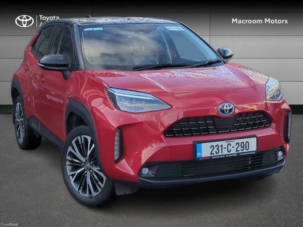 Toyota Yaris Cross Hatchback, Petrol Hybrid, 2023, Red