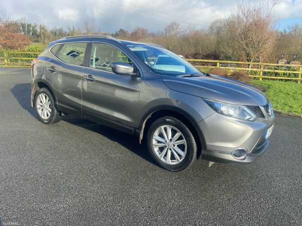 Nissan Qashqai SUV, Diesel, 2017, Grey