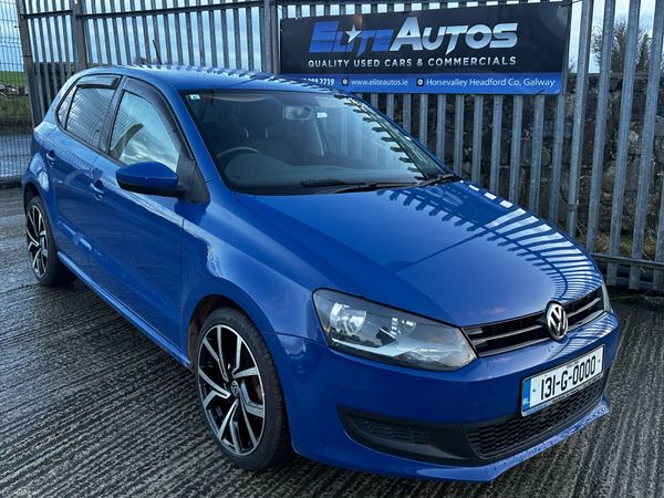 Volkswagen Polo Hatchback, Petrol, 2013, Blue