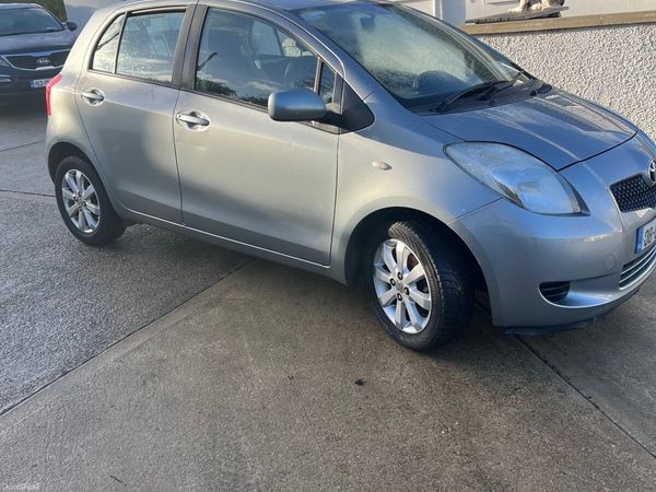 Toyota Yaris Hatchback, Petrol, 2008, Silver