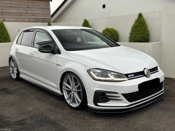 Volkswagen Golf Hatchback, Diesel, 2018, White