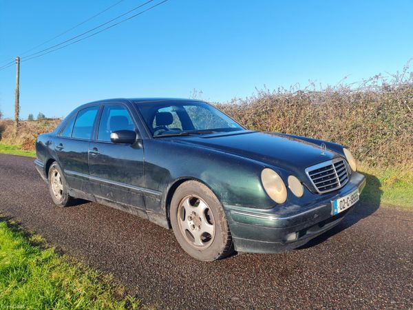 Mercedes-Benz E-Class Saloon, Diesel, 2002, Green