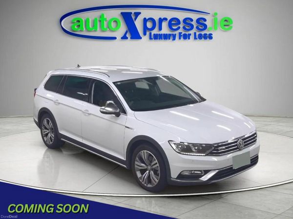 Volkswagen Passat Estate, Petrol, 2019, White