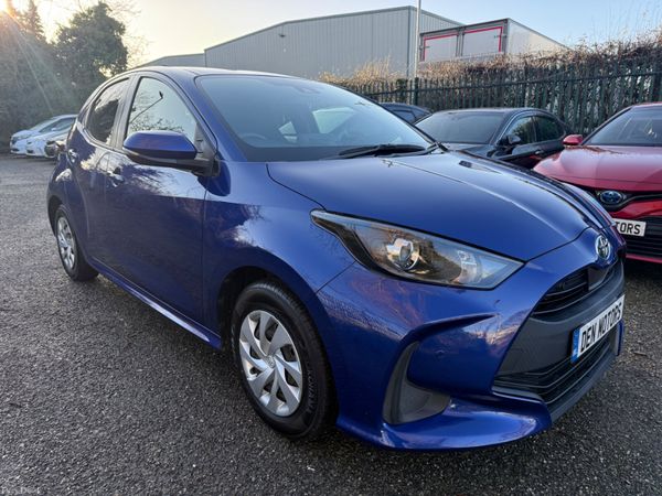 Toyota Yaris Hatchback, Petrol Hybrid, 2021, Blue