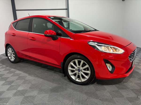 Ford Fiesta Hatchback, Petrol, 2020, Red