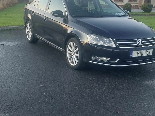 Volkswagen Passat Saloon, Diesel, 2011, Black