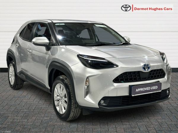 Toyota Yaris Cross Hatchback, Petrol Hybrid, 2024, Grey