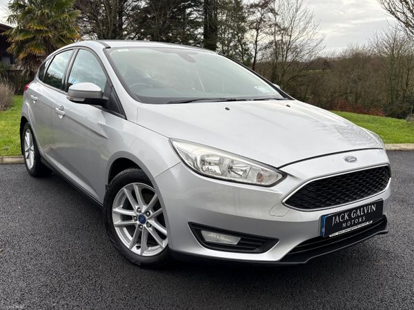 Ford Focus Hatchback, Diesel, 2015, Silver