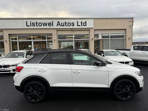 Volkswagen T-Roc Hatchback, Petrol, 2022, White