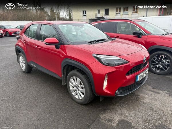 Toyota Yaris Cross Hatchback, Petrol Hybrid, 2023, Red