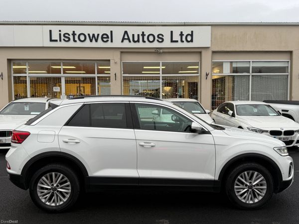 Volkswagen T-Roc Hatchback, Petrol, 2023, White