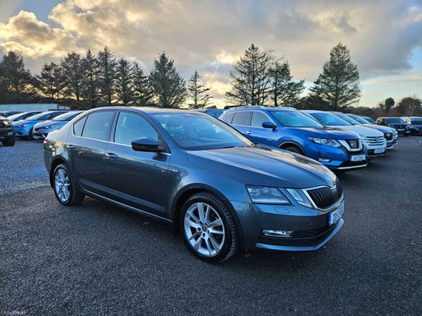 Skoda Octavia Saloon, Diesel, 2020, Grey