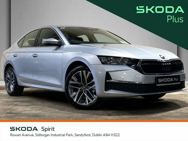 Skoda Octavia Saloon, Petrol, 2025, Silver