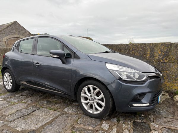 Renault Clio Hatchback, Petrol, 2018, Grey