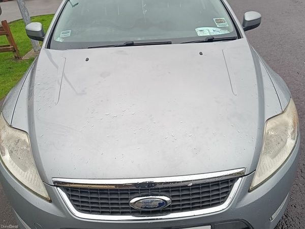 Ford Mondeo Saloon, Petrol, 2007, Silver