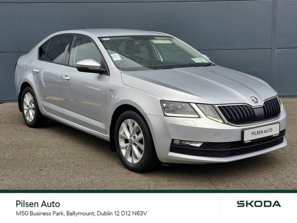 Skoda Octavia Saloon, Petrol, 2020, Silver