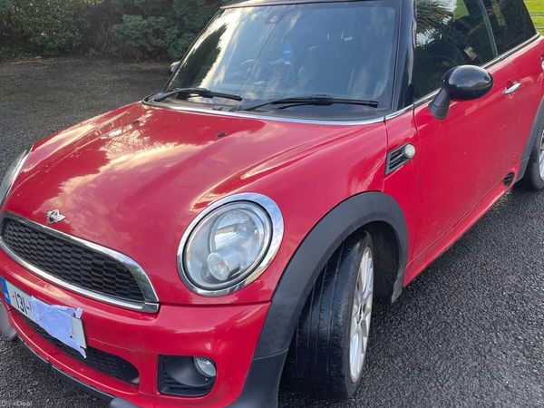 Mini Cooper Hatchback, Diesel, 2013, Red