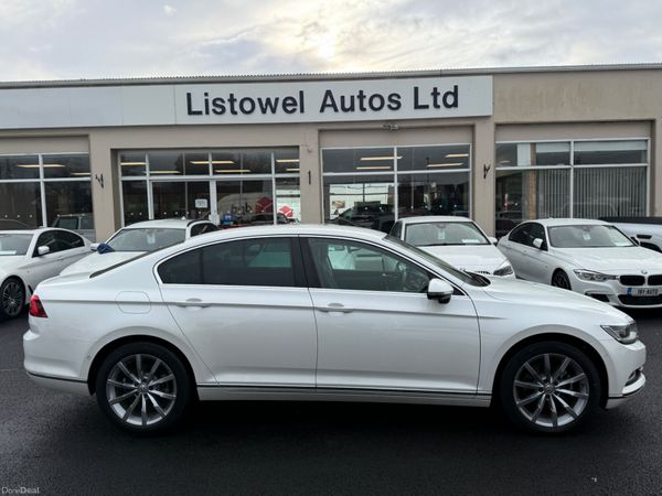 Volkswagen Passat Saloon, Diesel, 2019, White