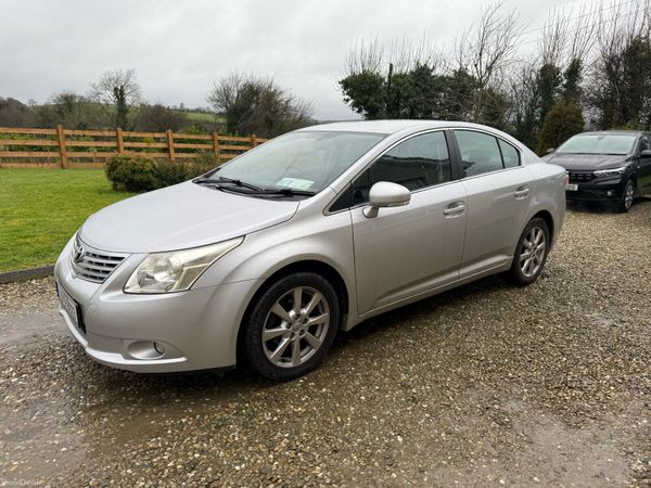 Toyota Avensis Saloon, Diesel, 2009, Silver