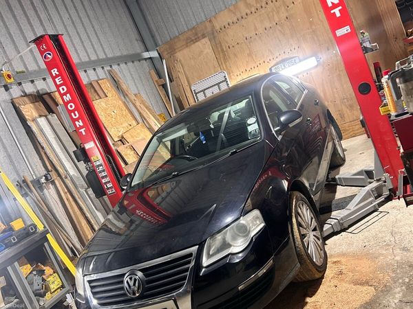 Volkswagen Passat Saloon, Diesel, 2009, Black