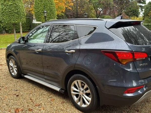 Hyundai Santa Fe SUV, Diesel, 2017, Blue