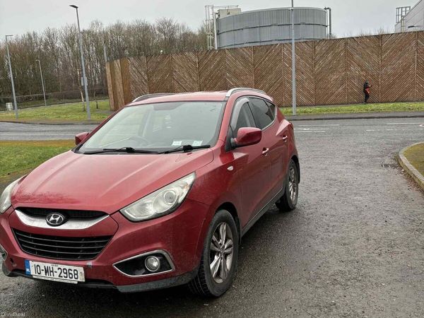 Hyundai ix35 SUV, Diesel, 2010, Red