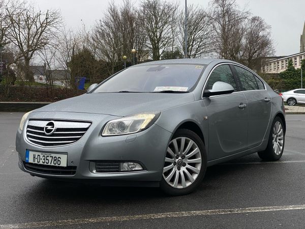 Opel Insignia Hatchback, Diesel, 2011, Silver