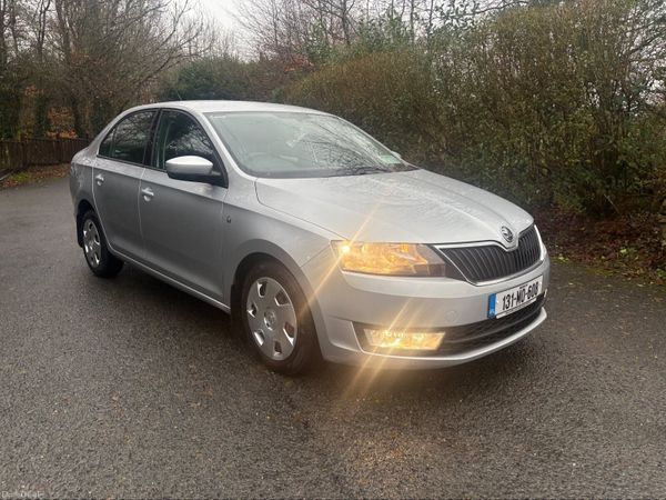 Skoda Rapid Saloon, Petrol, 2013, Silver