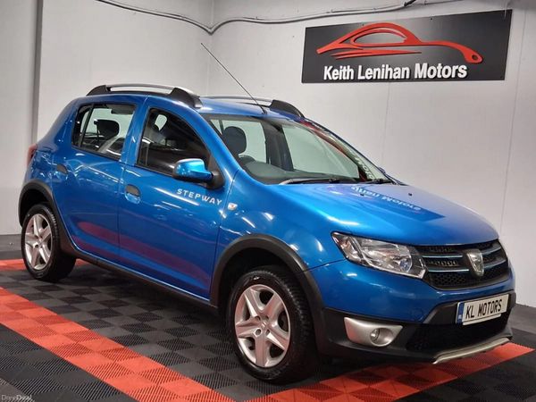 Dacia Sandero Stepway Hatchback, Petrol, 2014, Blue