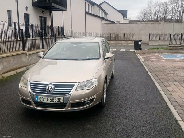 Volkswagen Passat Saloon, Petrol, 2008, Beige